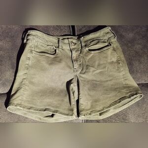 American Eagle Outfitters Green Jean Shorts Casual Denim Style